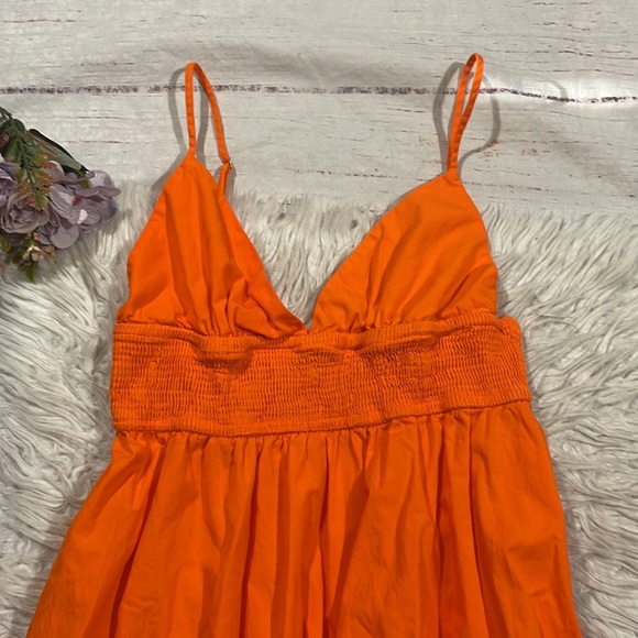 COPY - Zara Bright Orange Neon Smocked Crepe Midi Dress - Picture 4 of 10